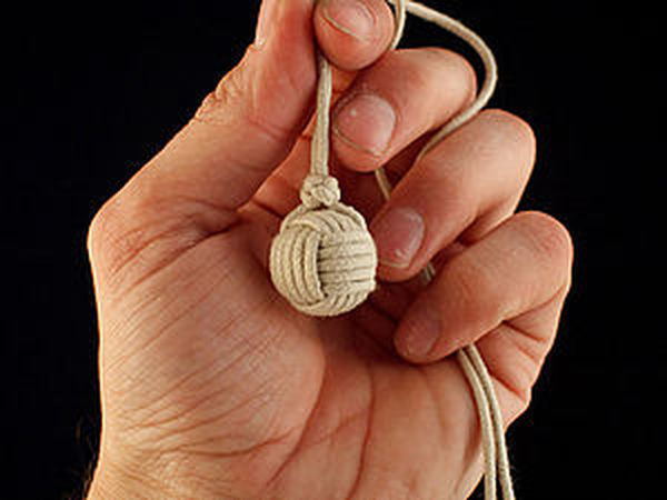Weaving a Decorative Macrame Monkey's Fist Knot | Livemaster - handmade