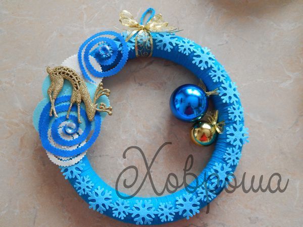Новогодний венок со снежинками из фетра | Ярмарка Мастеров - ручная работа, handmade