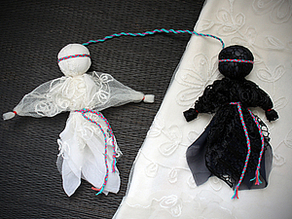 Мастер-класс по изготовлению куклы-оберега от директора Умётского музея
