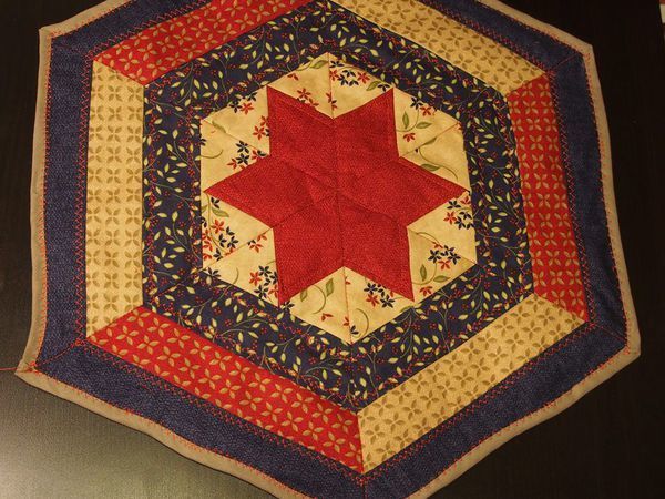 Новогодняя салфетка в стиле пэчворк. | Ярмарка Мастеров - ручная работа, handmade