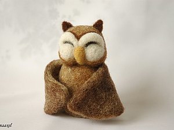 Войлочная игрушка Сова-обнимашка | Ярмарка Мастеров - ручная работа, handmade