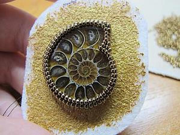Вышиваем бисерную оправу для аммонита | Ярмарка Мастеров - ручная работа, handmade
