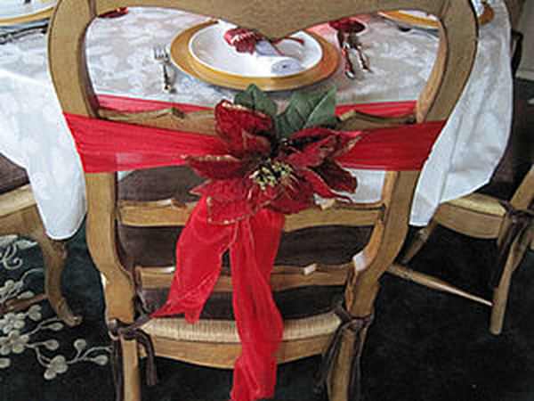 Декор стульев на Новый год – более 50 идей с ФОТО