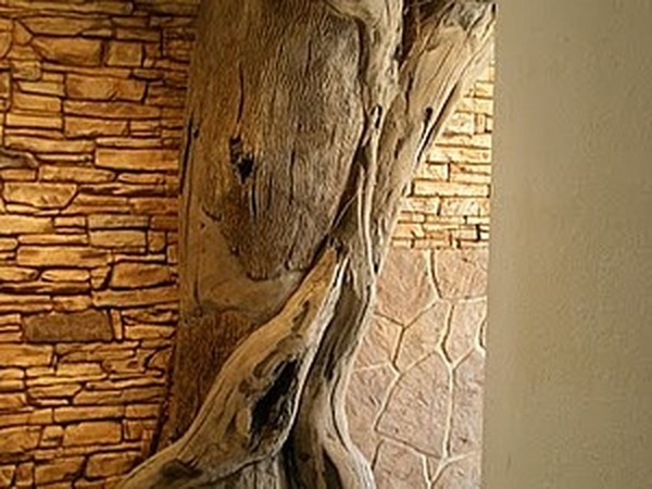 Декоративная штукатурка под кору дерева фото