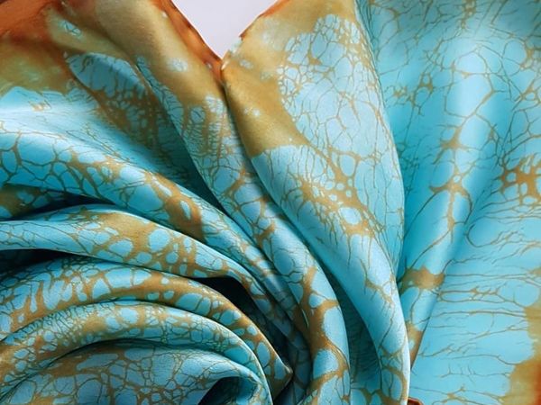 Роспись платка «Эффект Кракле» горячий батик | Ярмарка Мастеров - ручная работа, handmade