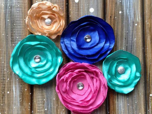 How to Assemble Decorative Fabric Flowers | Livemaster - handmade