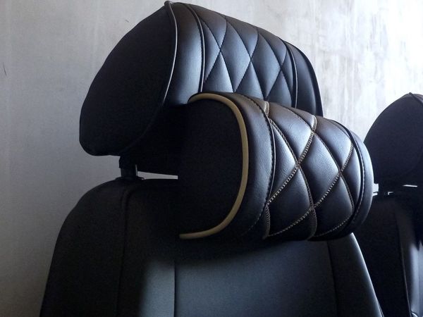Подушка для водителя на сиденье машины или на стул для сидячей работы с дыркой