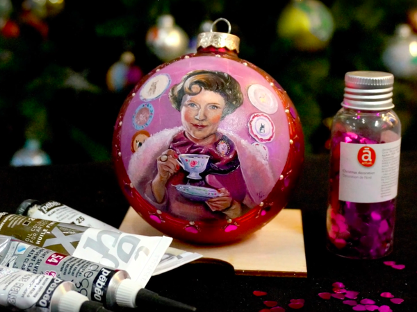 Painting a Christmas Ball: a Dolores Umbridge Miniature Portrait with Oil Paints | Ярмарка Мастеров - ручная работа, handmade