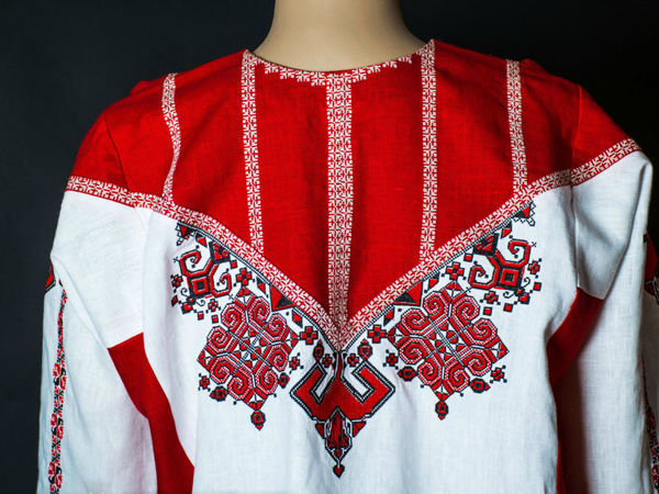 С чем носить вышиванку весной - фото | РБК Украина