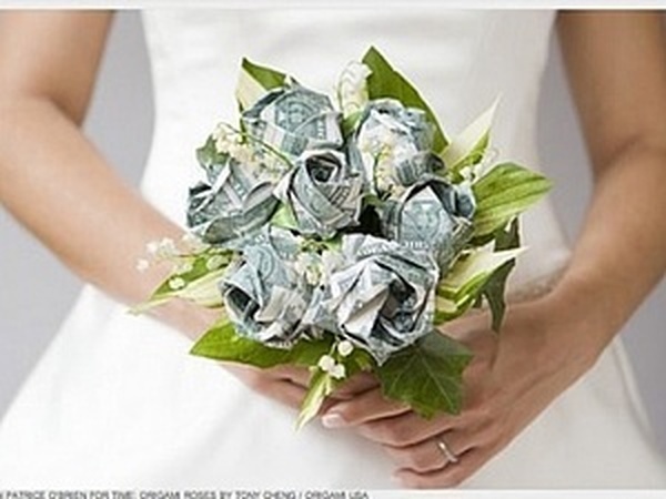 Под�арок на свадьбу деньгами: 18 интересных способов