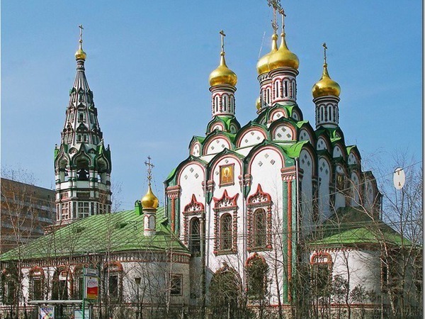 А знаете ли Вы, что означает цвет и форма куполов у православных храмов?
