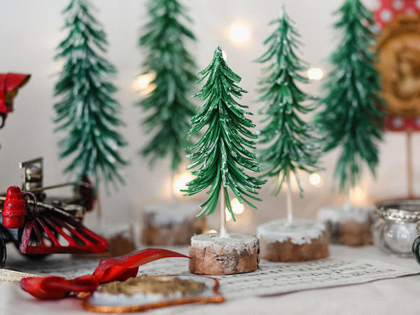 Миниатюрная новогодняя елочка из фоамирана и органзы своими руками – идея подарка