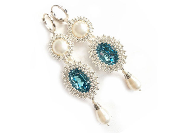 Creating Long Earrings from Beads and Swarovski Crystals | Livemaster - handmade