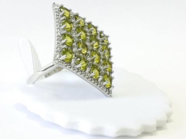 Серебряное кольцо с хризолитом | Ярмарка Мастеров - ручная работа, handmade