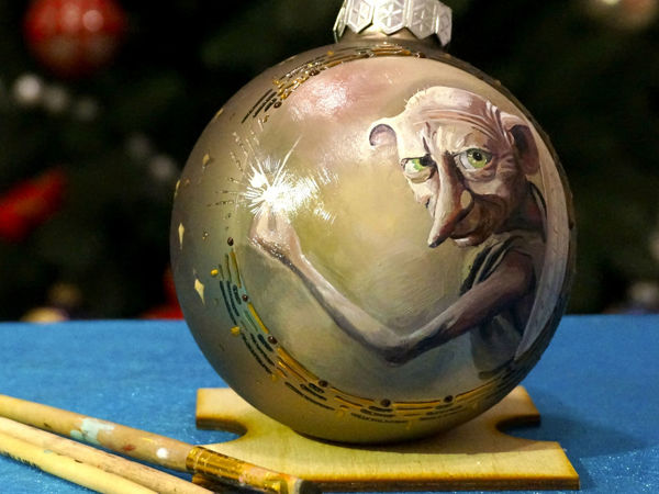Miniature Painting: Christmas Ball Painted with Oil Paints | Livemaster - handmade