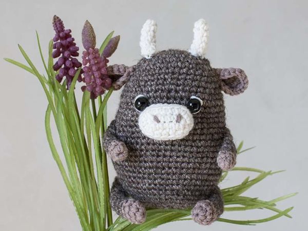 Бычок-малыш амигуруми — символ 2021 года | Ярмарка Мастеров - ручная работа, handmade