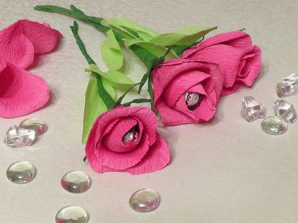 Изготавливаем розу из гофробумаги | Ярмарка Мастеров - ручная работа, handmade