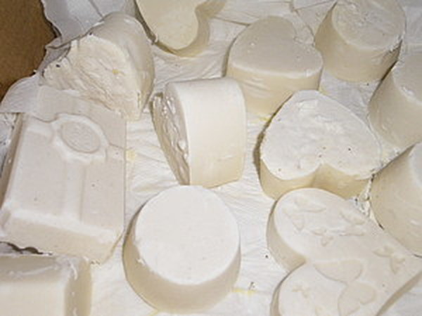 Делаем хозяйственное мыло в домашних условиях