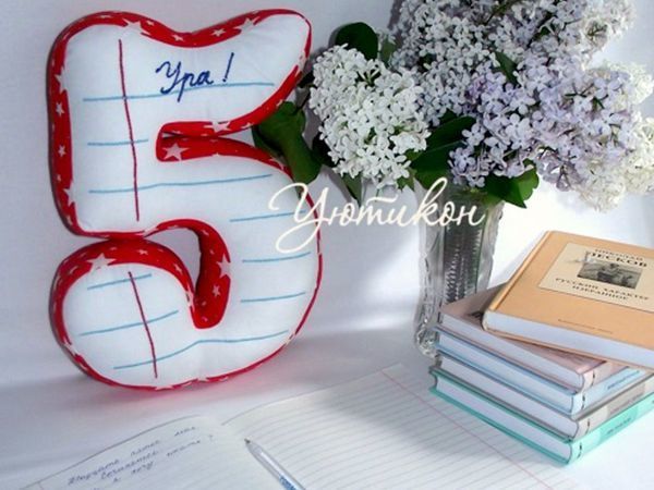 ...Пятачок под пяточку, амулет на шею... Новинка! - талисман для выпускника!!! | Ярмарка Мастеров - ручная работа, handmade