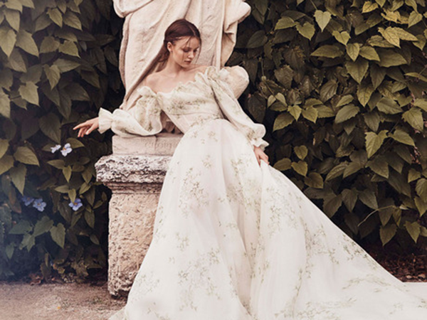 17 Luxurious Wedding Dresses: Bridal Fashion Week Over in New York | Livemaster - handmade