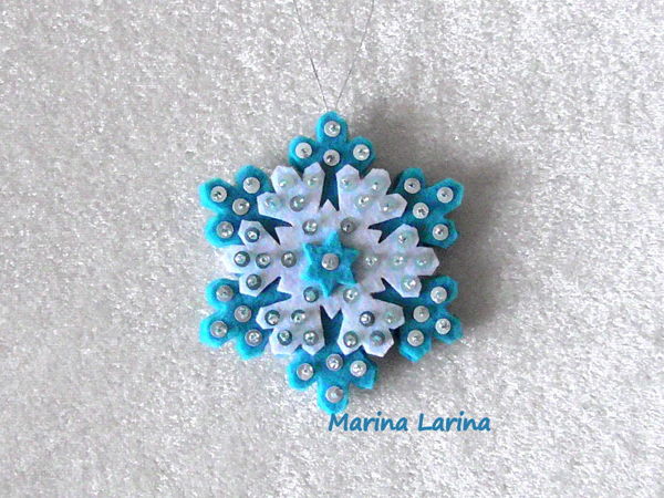 How to Make a 'Snowflake' Christmas Toy of Felt | Livemaster - handmade