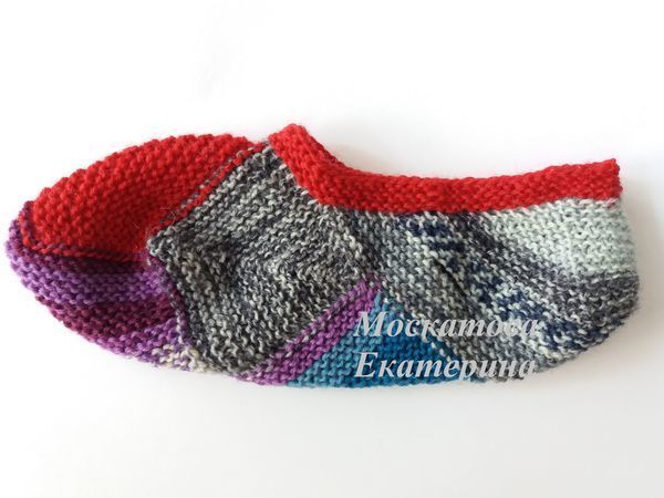 Для вязания носочков-тапочек понадобятся:
