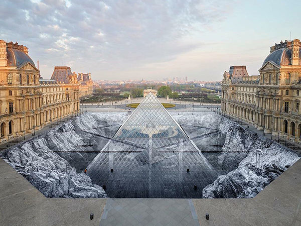 Grand Optical Illusion at Louvre Destroyed Soon after Opening | Livemaster - handmade
