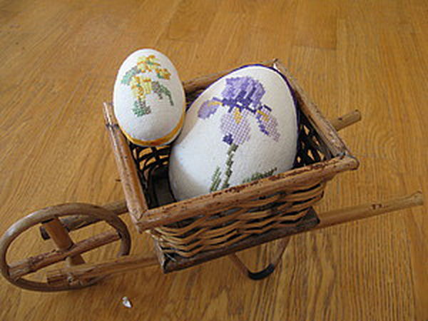 Embroidered Easter Eggs DIY | Livemaster - handmade