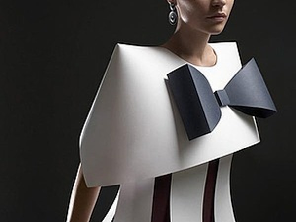 Урок-схема оригами платье из бумаги