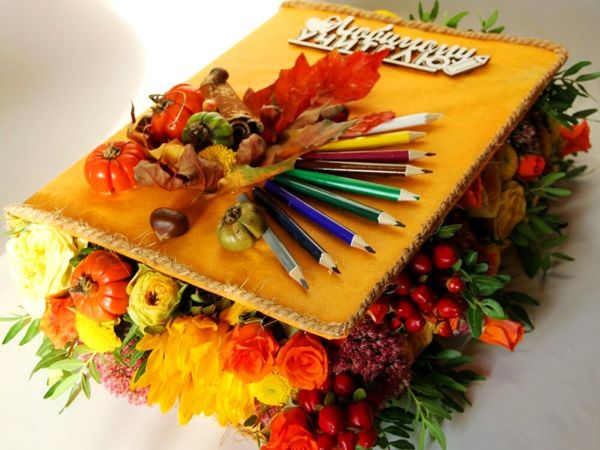 Книга из свежих цветов для учителя на заказ. Цветовая  палитра на выбор | Ярмарка Мастеров - ручная работа, handmade