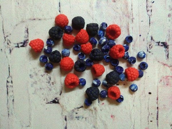 Creating Realistic Berries from Polymer Clay | Livemaster - handmade