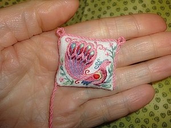 Кукольная миниатюра.Подушечка. | Ярмарка Мастеров - ручная работа, handmade
