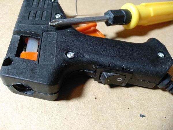 Термоклеевой пистолет: устанавливаем кнопку-выключатель | Ярмарка Мастеров - ручная работа, handmade