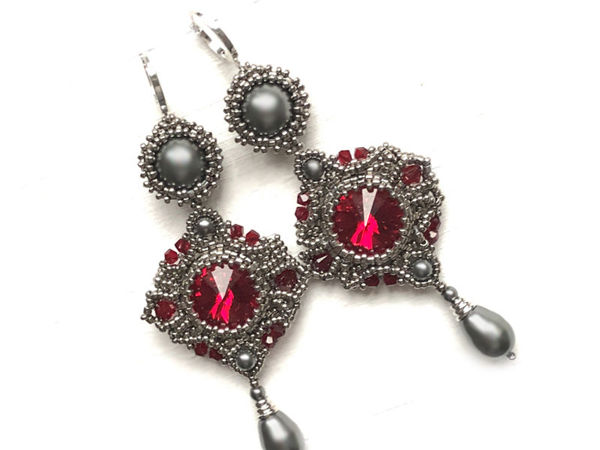 Creating Long ''Julia'' Earrings from Beads and Swarovski Crystals | Livemaster - handmade