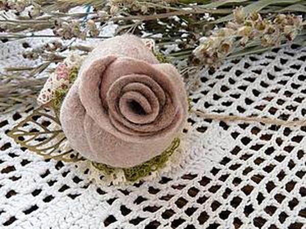 Creating a Rose in Dry and Wet Felting Techniques | Ярмарка Мастеров - ручная работа, handmade
