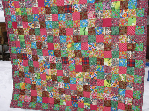 bonita colcha de patchwork  Лоскутное шитье, Одеяло, Лоскутное одеяло