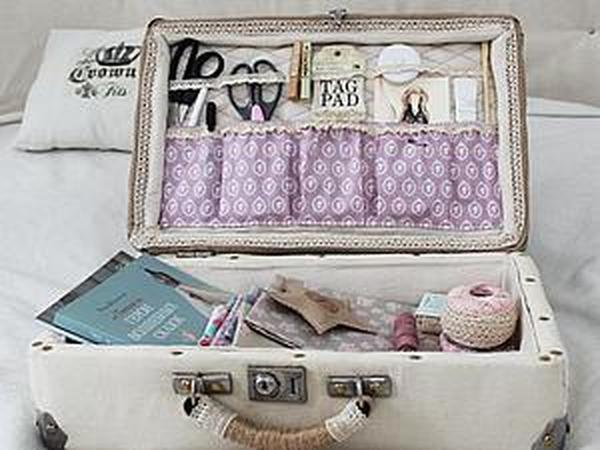 «Из ненужного в необходимый!»: переделка старого чемодана в авторский аксессуар рукодельницы | Ярмарка Мастеров - ручная работа, handmade