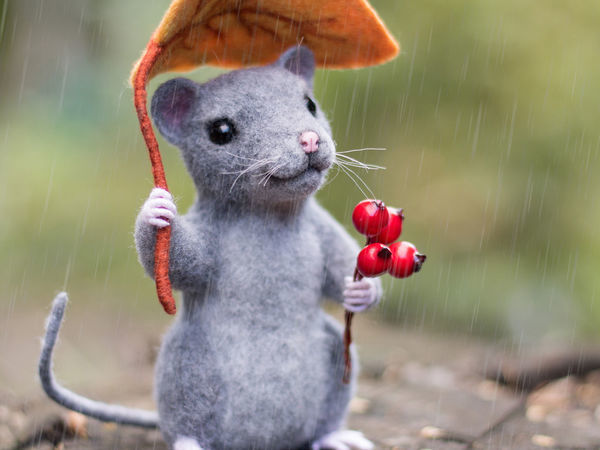 Под осенним дождем. Валяем мышонка с осенним листиком | Ярмарка Мастеров - ручная работа, handmade