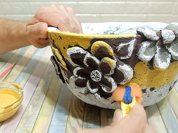 Напольные вазы — делаем своими руками из бросового материала